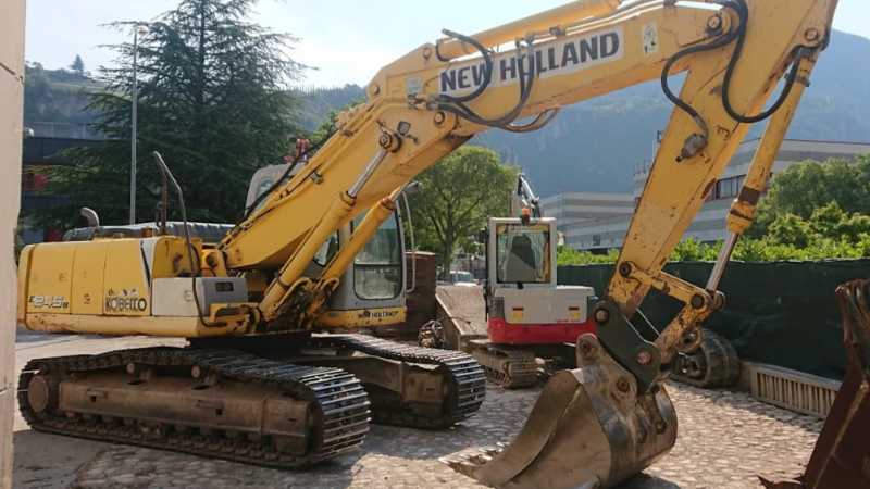 OmecoHub - NEW HOLLAND E245B