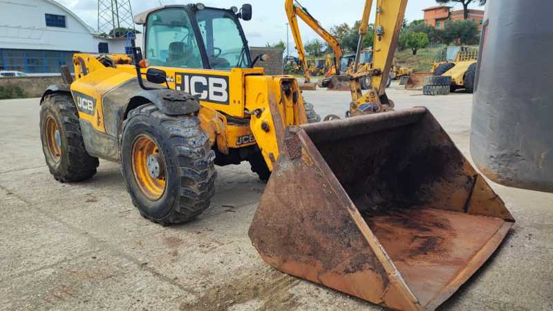 OmecoHub - JCB 550-80