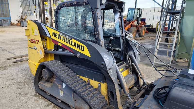 OmecoHub - NEW HOLLAND C227