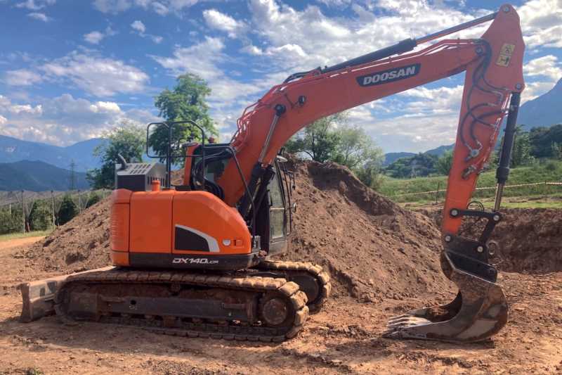 OmecoHub - Immagine DOOSAN DX140LCR