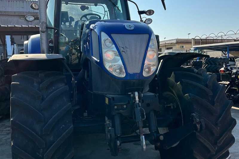 OmecoHub - Immagine NEW HOLLAND T7.270