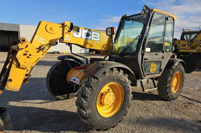 OmecoHub - Immagine JCB 528-70