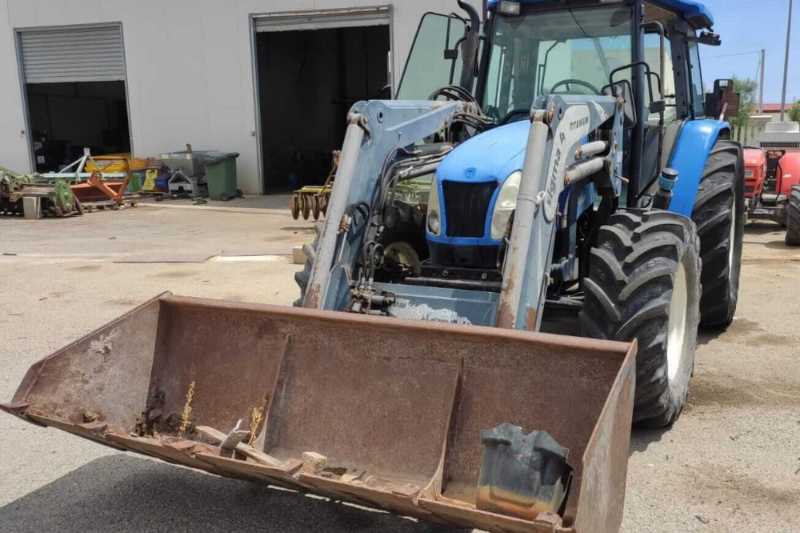 OmecoHub - Immagine NEW HOLLAND TL100