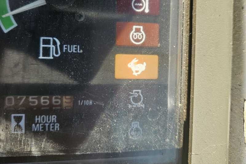 OmecoHub - Immagine TAKEUCHI TB80FR