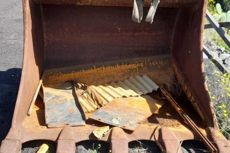 OmecoHub - Immagine JCB JS330