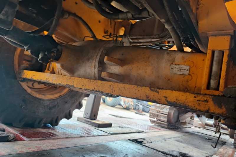 OmecoHub - Immagine JCB 2CX