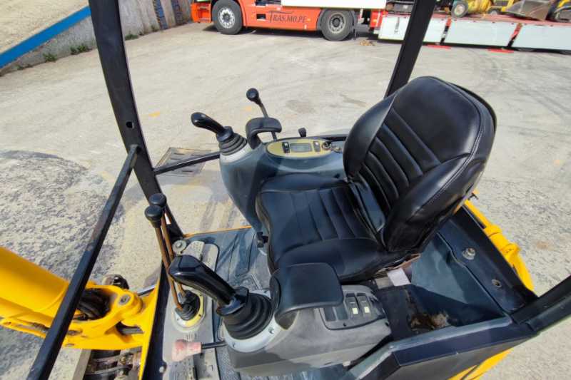 OmecoHub - Immagine JCB 8018